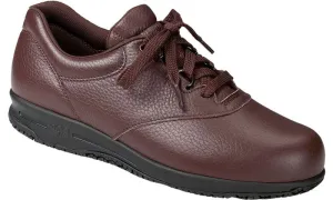 Women's Liberty Non Slip Lace Up Shoe in Brown